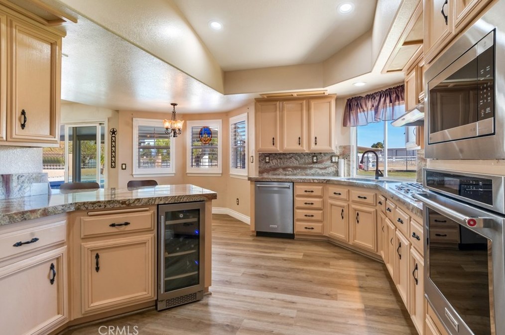 23220 Western Crest Dr, Perris CA  92570-8187 exterior