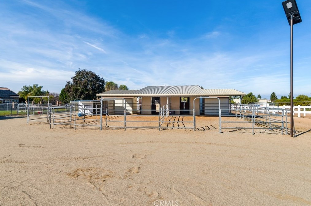23220 Western Crest Dr, Perris CA  92570-8187 exterior