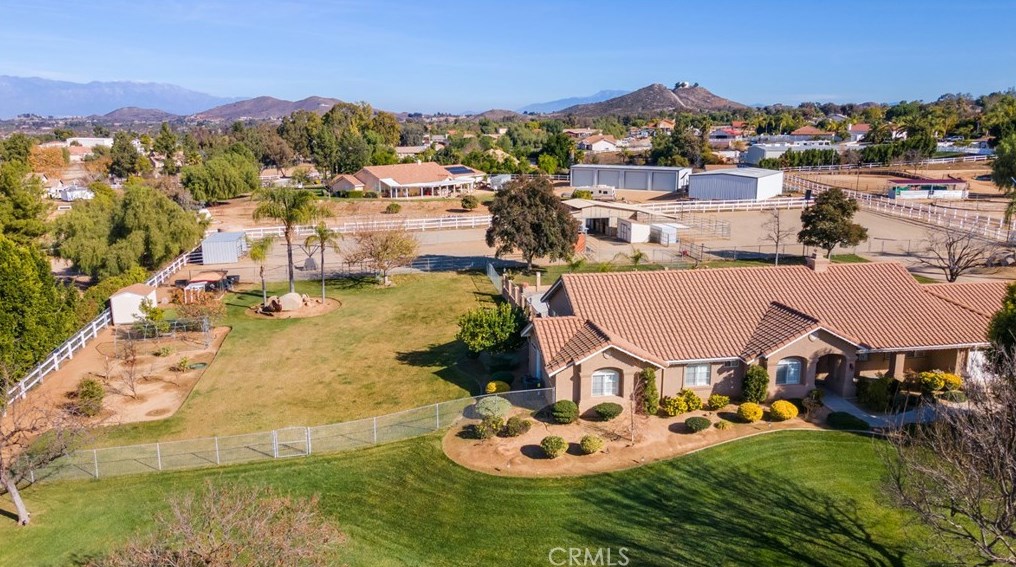 23220 Western Crest Dr, Perris CA  92570-8187 exterior