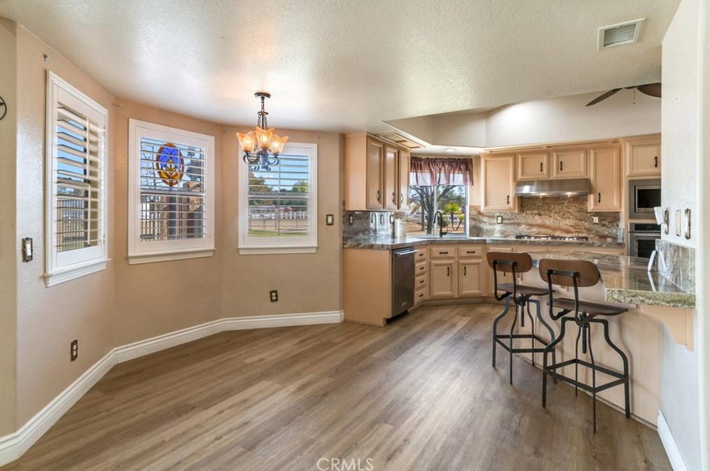 23220 Western Crest Dr, Perris CA  92570-8187 exterior