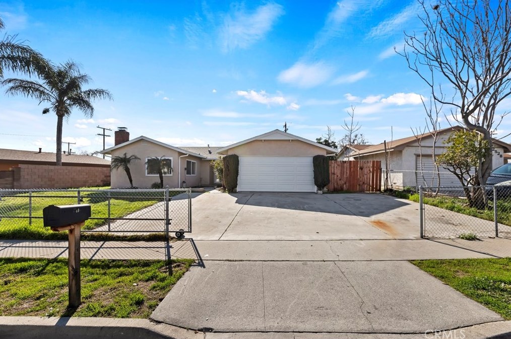 2492 San Anselmo Ave, San Bernardino, CA 92407-6441