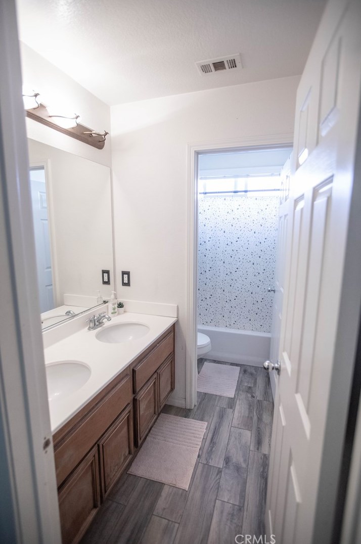 13188 Monrovia St, Hesperia CA  92344-5502 exterior