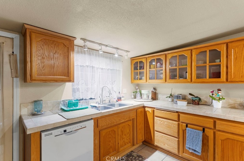 625 8th St, San Bernardino CA  92410-2916 exterior