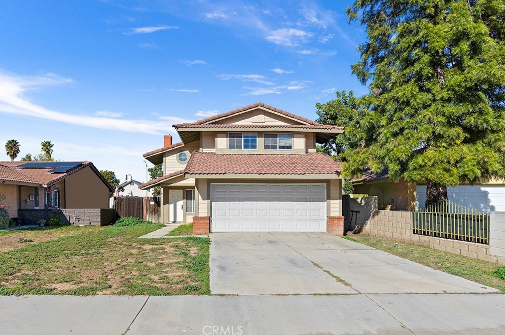 164 Oaktree Dr, Perris, CA 92571-2772