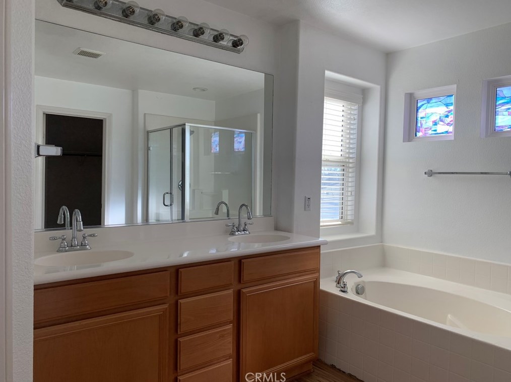 1323 Burdock St, Beaumont CA  92223-8301 exterior