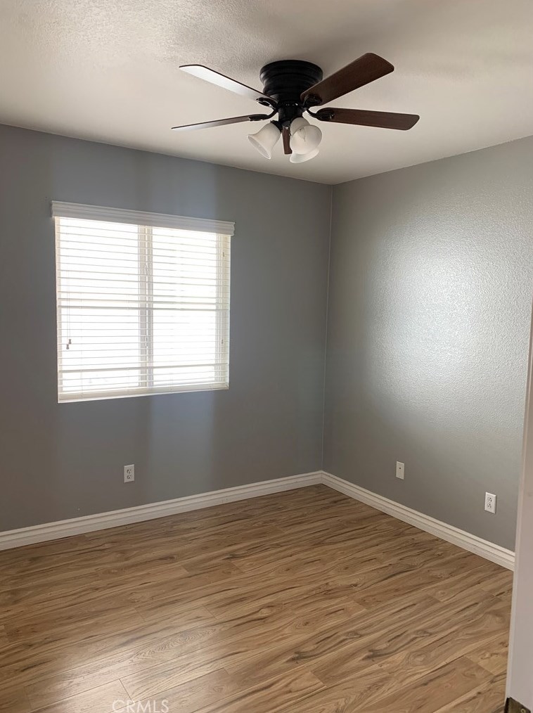 1323 Burdock St, Beaumont CA  92223-8301 exterior