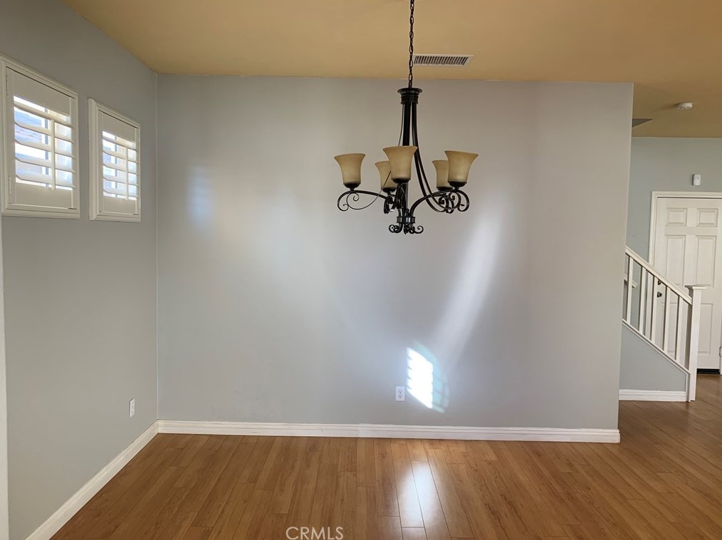 1323 Burdock St, Beaumont CA  92223-8301 exterior