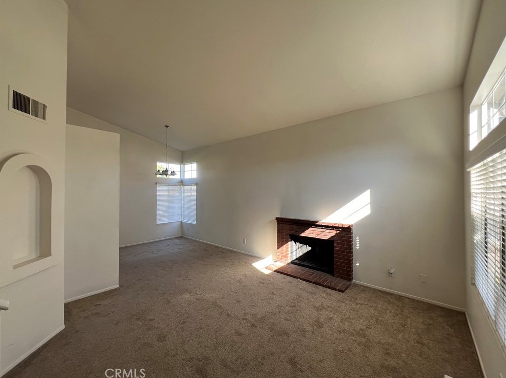 25140 Slate Creek Dr, Moreno Valley CA  92551-2502 exterior