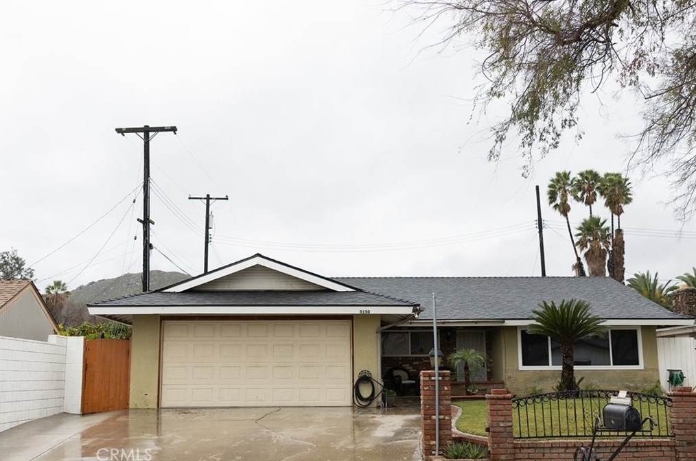 5150 Hallmark St, Riverside, CA 92505-2507