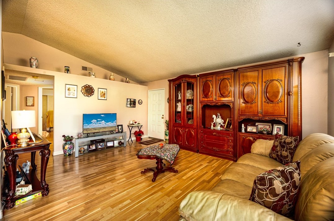 22762 Pahute Dr, Moreno Valley, CA 92553