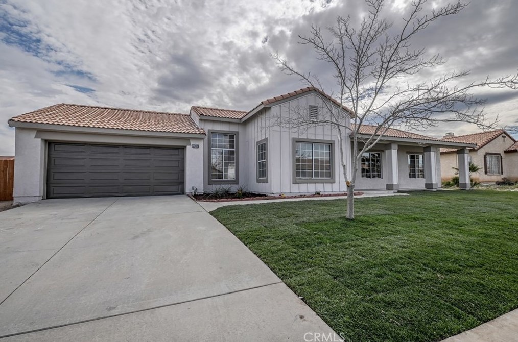 13463 Prospector Rd, Victorville, CA 92392-8853