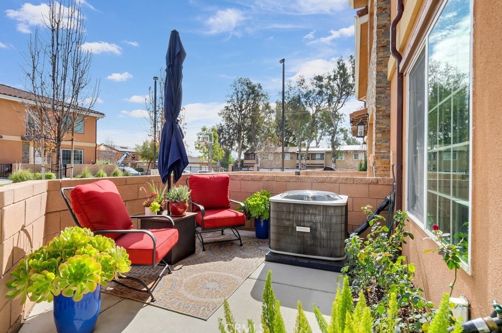 16408 Valencia #414, Fontana, CA 92335