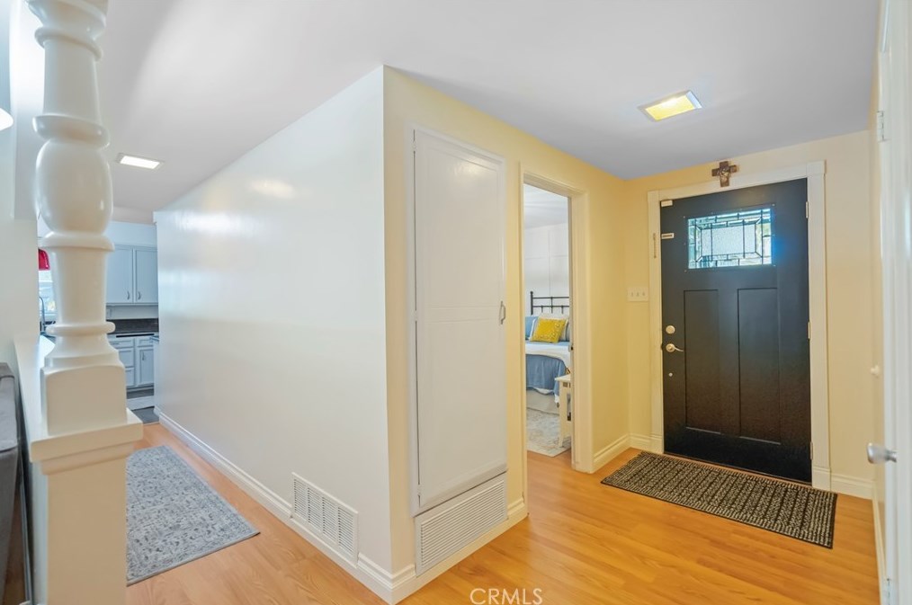 8158 Sherwood Pl, Riverside, CA 92504-3440
