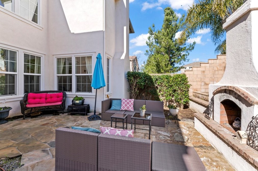 45850 Daviana Way, Temecula CA  92592-4170 exterior
