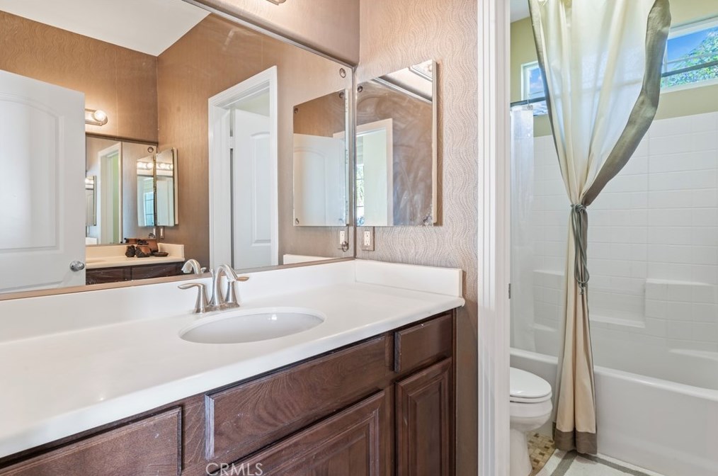 45850 Daviana Way, Temecula CA  92592-4170 exterior