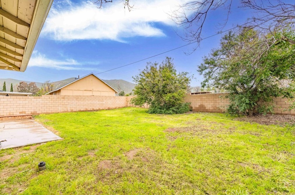 3942 Gordon Way, Riverside CA  92509-2708 exterior