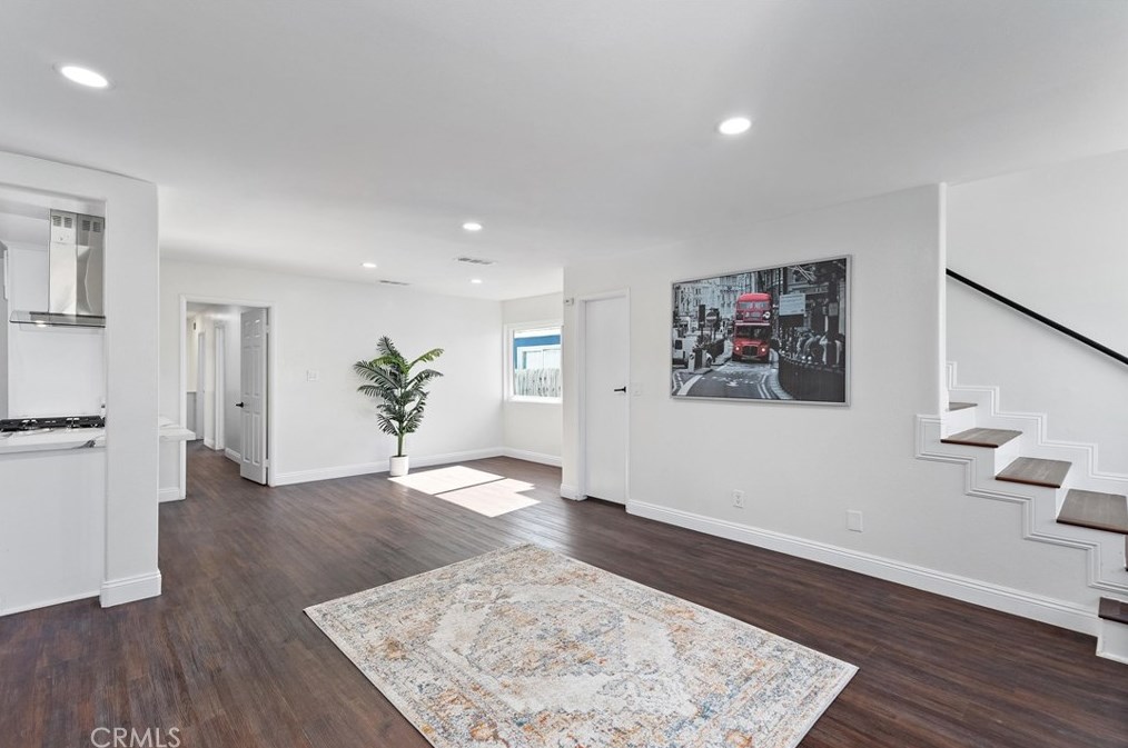 11926 Courser Ave, La Mirada CA  90638-1417 exterior