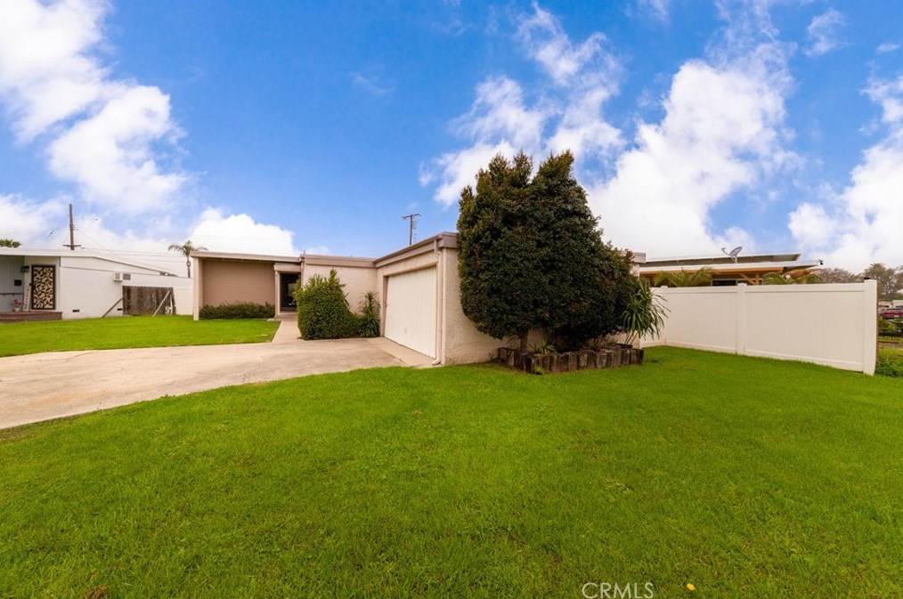 10855 Fielding Dr, Whittier, CA 90604
