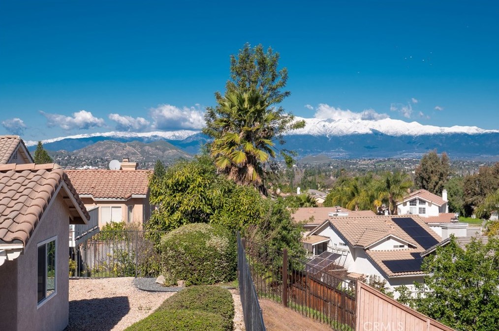 2937 Rockwood Dr, Riverside, CA 92503-0818