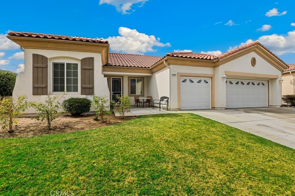 10992 Dandelion Ln, Apple Valley CA  92308-3651 exterior