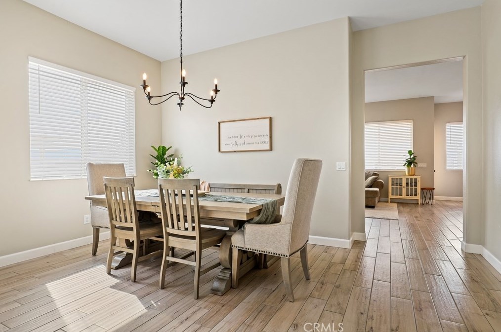 10992 Dandelion Ln, Apple Valley CA  92308-3651 exterior