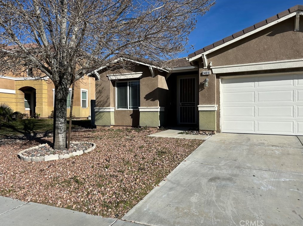 14016 Tourmaline St, Hesperia, CA 92344