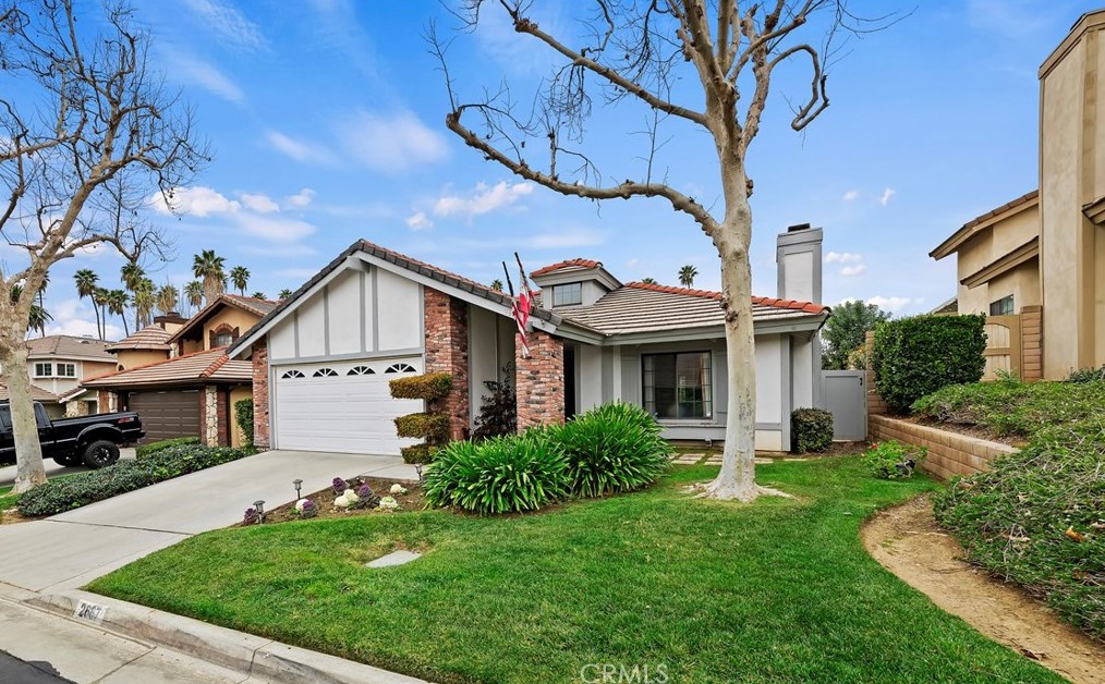 2667 Victoria Park Dr, Riverside, CA 92506-3341