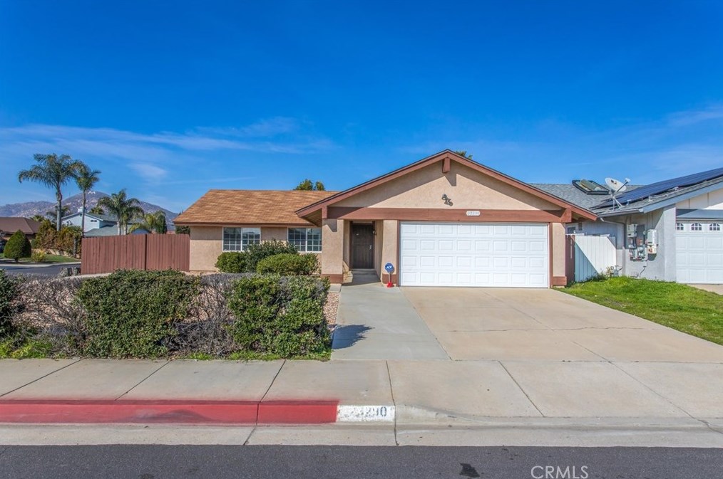 23290 Dracaea Ave, Moreno Valley, CA 92553-3222
