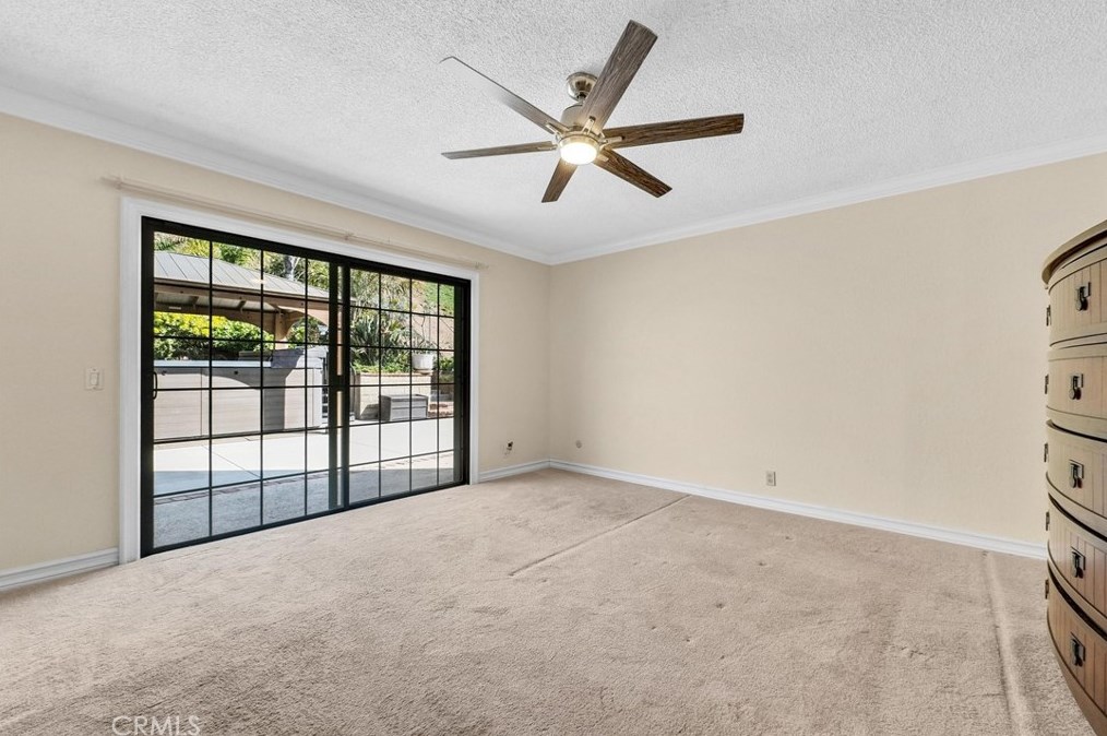 5711 Peacock Ln, Riverside CA  92505-3142 exterior