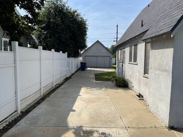 4270 Ramona Dr, Riverside, CA 92506-1162