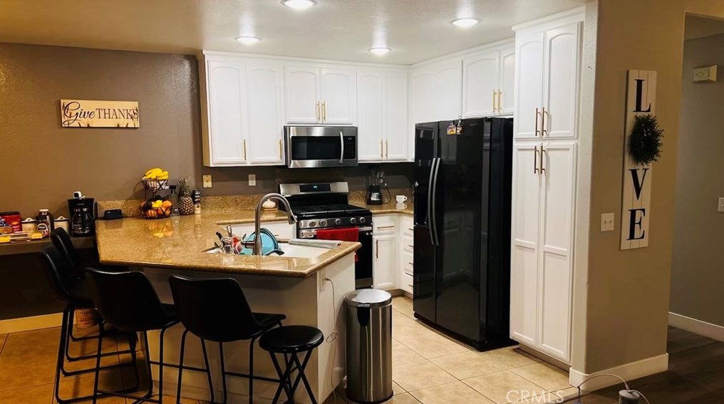 1319 Orange Ave, Beaumont CA  92223-1709 exterior