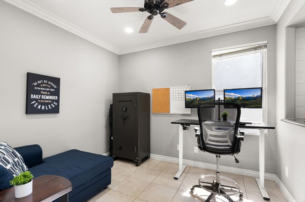 40597 Symphony Park Ln, Murrieta CA  92562-5716 exterior