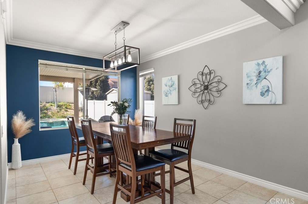 40597 Symphony Park Ln, Murrieta CA  92562-5716 exterior