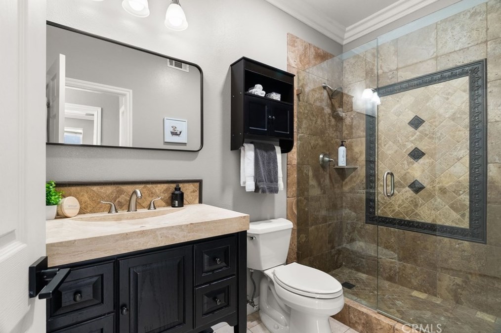 40597 Symphony Park Ln, Murrieta CA  92562-5716 exterior