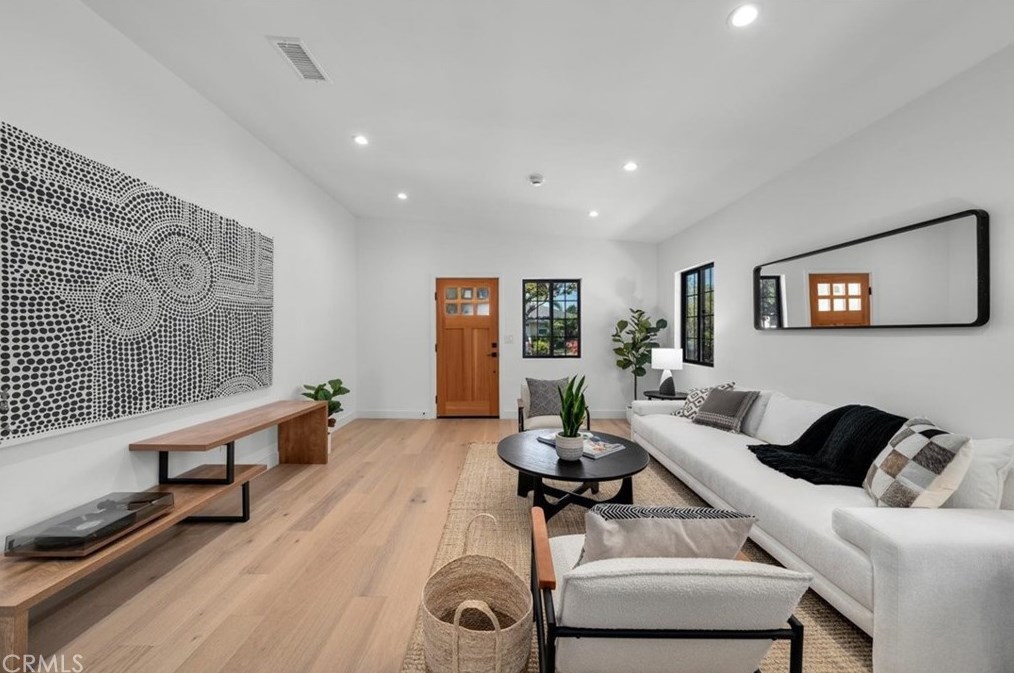 6550 84th St, Los Angeles CA  90045-2853 exterior