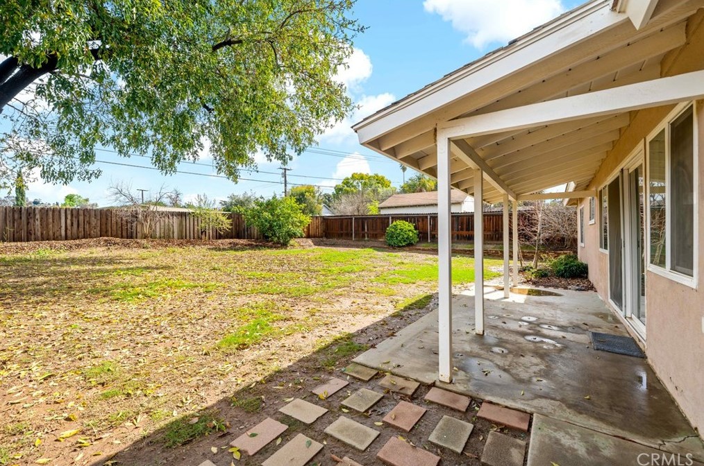 3019 Westridge Rd, Riverside CA  92506-4454 exterior