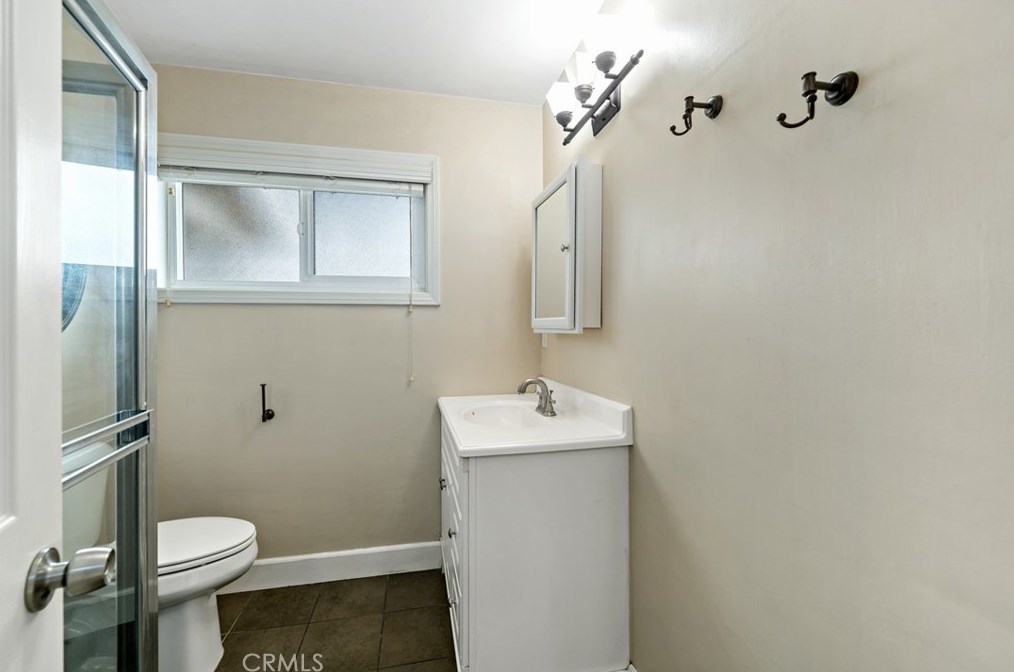 3019 Westridge Rd, Riverside CA  92506-4454 exterior