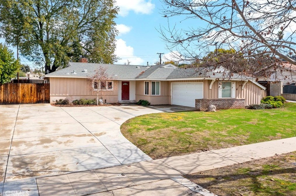 3019 Westridge Rd, Riverside, CA 92506-4454
