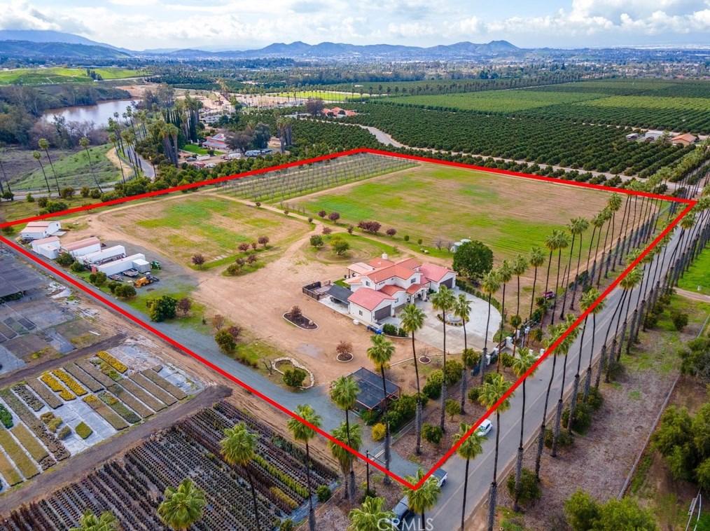 1796 Irving St, Riverside CA  92504-5524 exterior