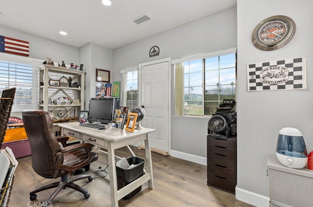 1796 Irving St, Riverside CA  92504-5524 exterior