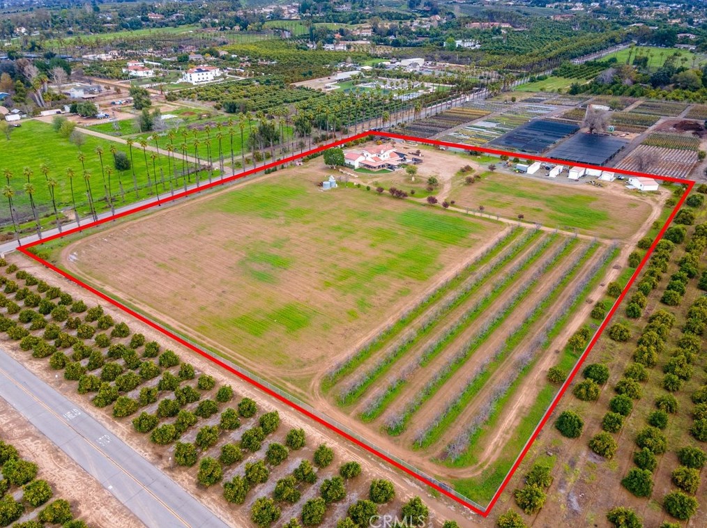 1796 Irving St, Riverside CA  92504-5524 exterior