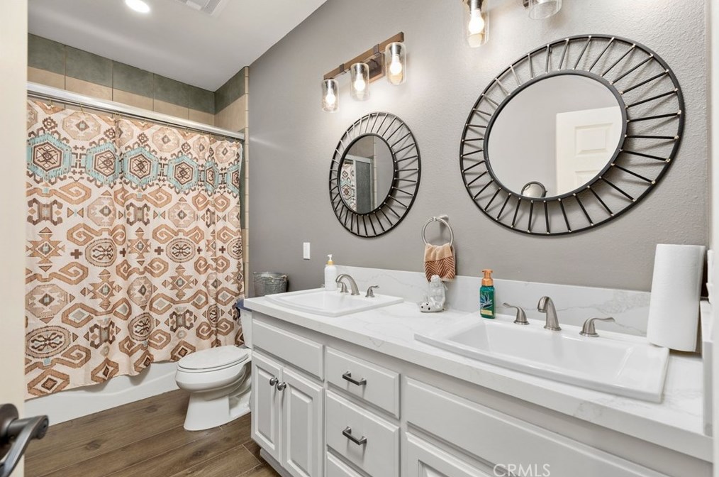 1796 Irving St, Riverside CA  92504-5524 exterior