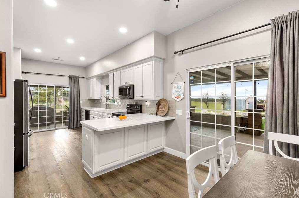 1796 Irving St, Riverside CA  92504-5524 exterior