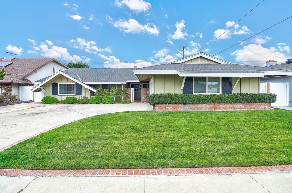 2745 E Ruth Pl, Orange, CA 92869