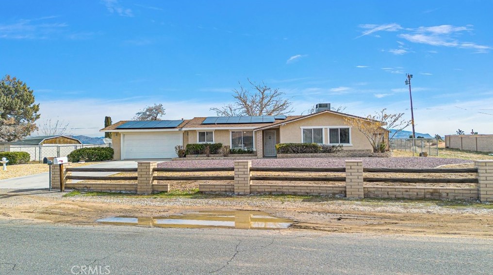 13787 Cree Rd, Apple Valley, CA 92307-5607