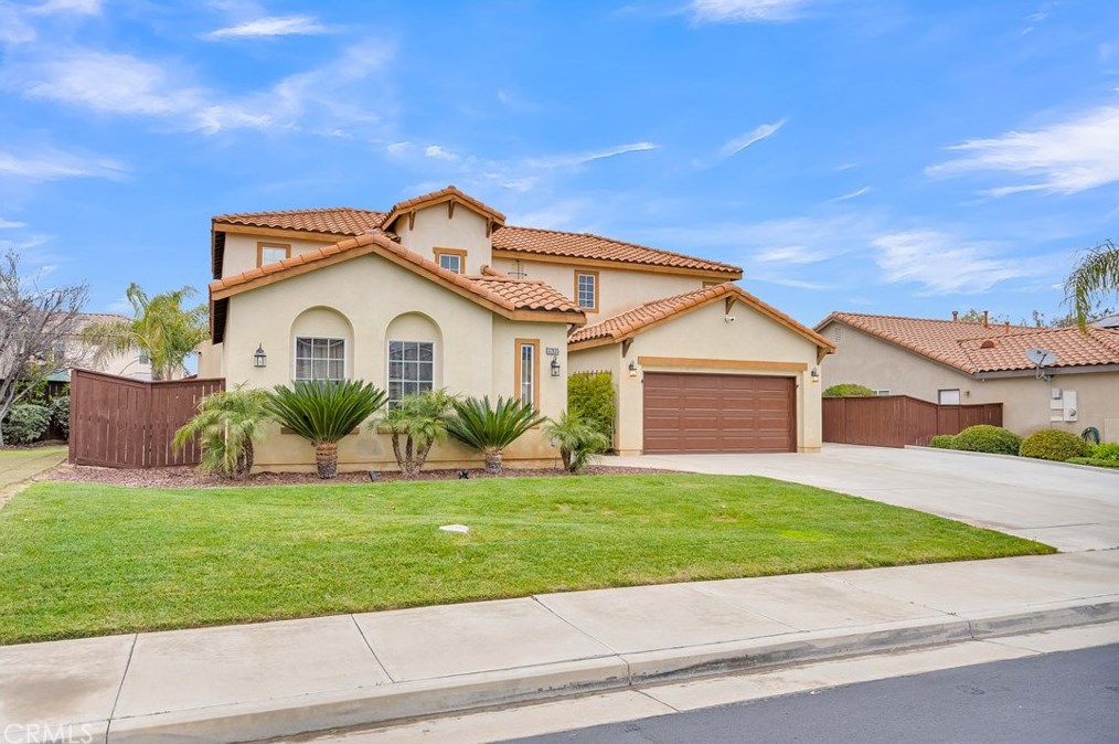 32835 Fairmont Ln, Lake Elsinore, CA 92530