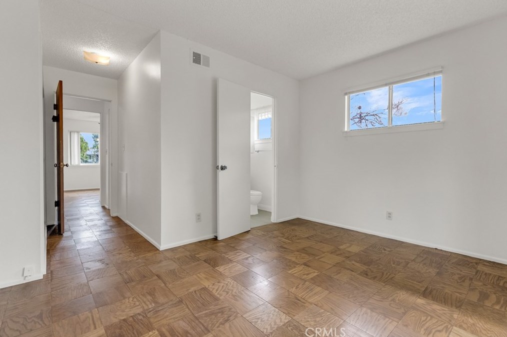 5973 Boone Ct, Riverside CA  92506-1721 exterior