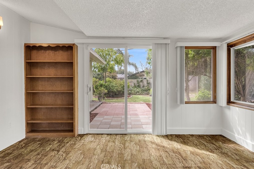 5973 Boone Ct, Riverside CA  92506-1721 exterior