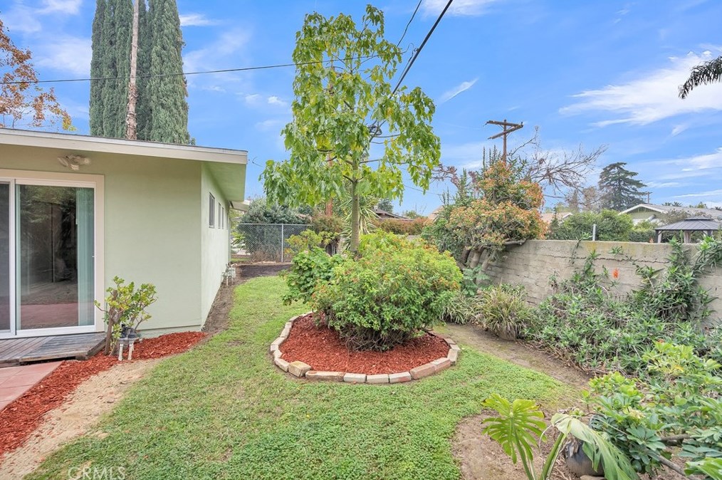 5973 Boone Ct, Riverside CA  92506-1721 exterior