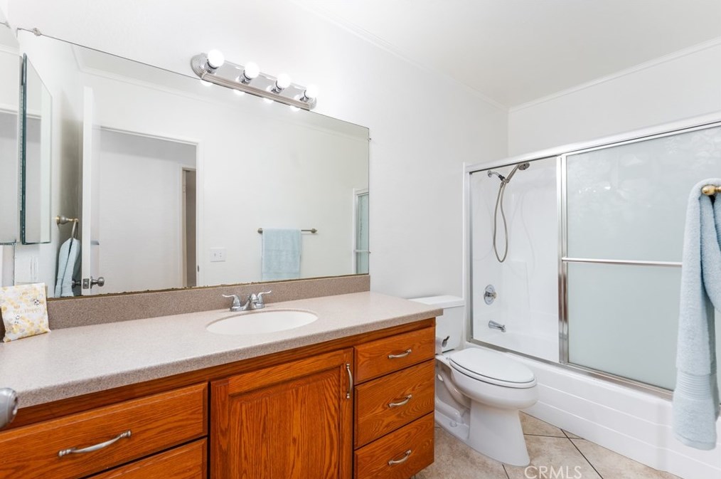 10956 Stonehenge Pl, Riverside CA  92503-5929 exterior